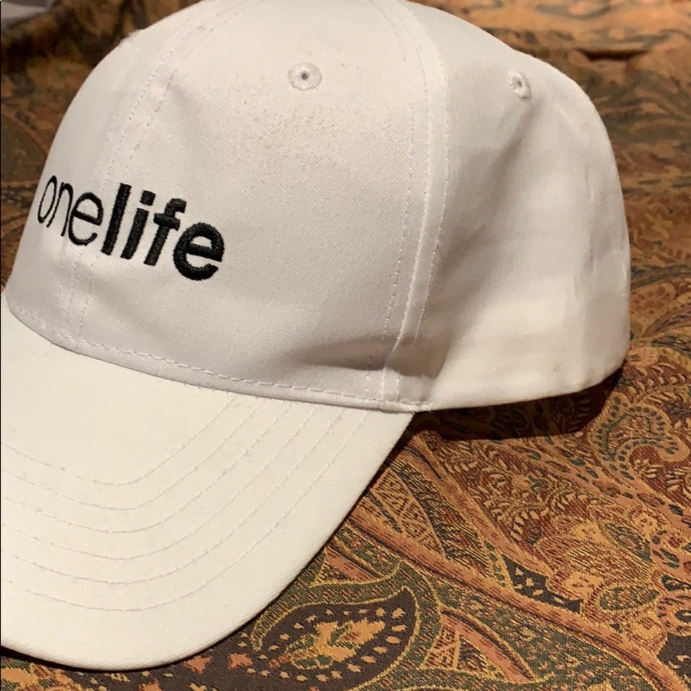 “One Life “ Hat Adjustable - Picture 4 of 5